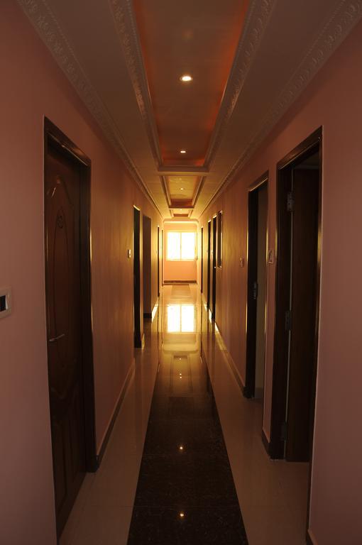 ホテルHariharan Residency - Poonamallee チェンナイ エクステリア 写真